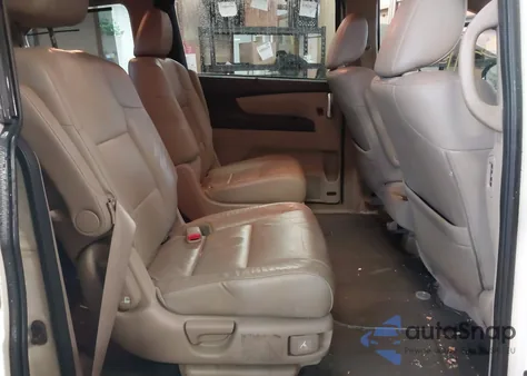 2015 Honda Odyssey Touring/Touring Elite z USA, uszkodzony, nr VIN 5FNRL5H96FB044657